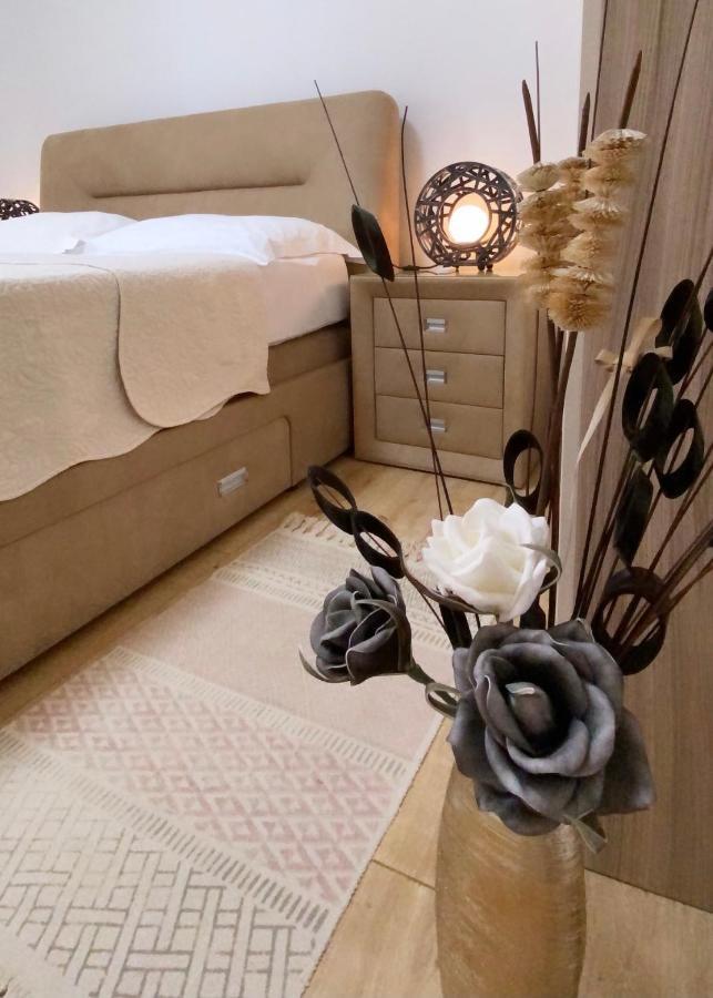 Apartments Tasha Mali Lošinj Екстериор снимка