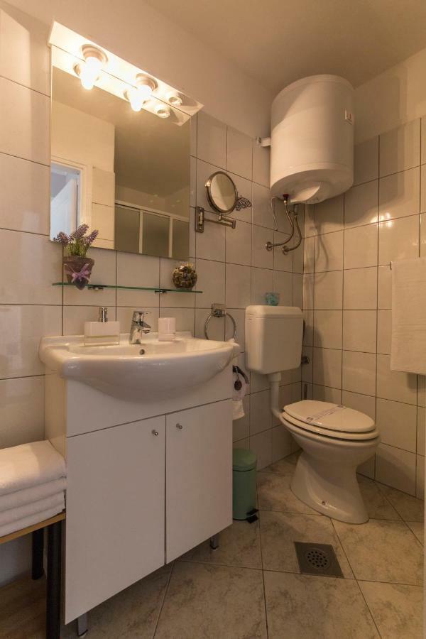 Apartments Tasha Mali Lošinj Екстериор снимка