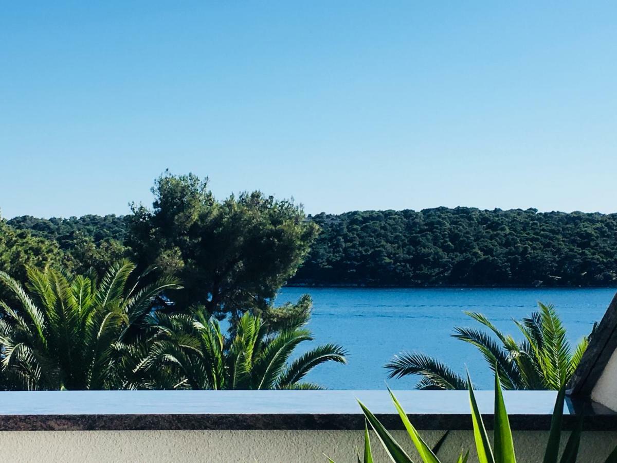 Apartments Tasha Mali Lošinj Екстериор снимка